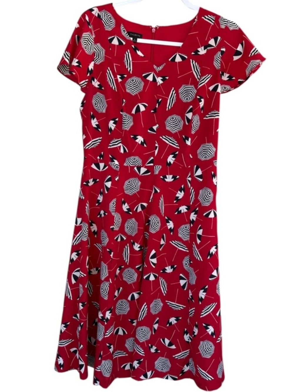 Talbots Short Sleeves V Neck
Beach Umbrella Print Dress Size 6